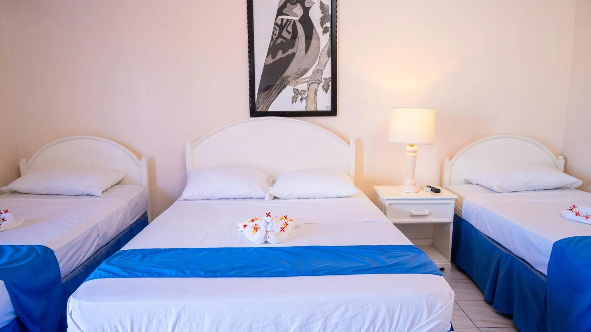 Shields Negril Villas 3*,  Ямайка