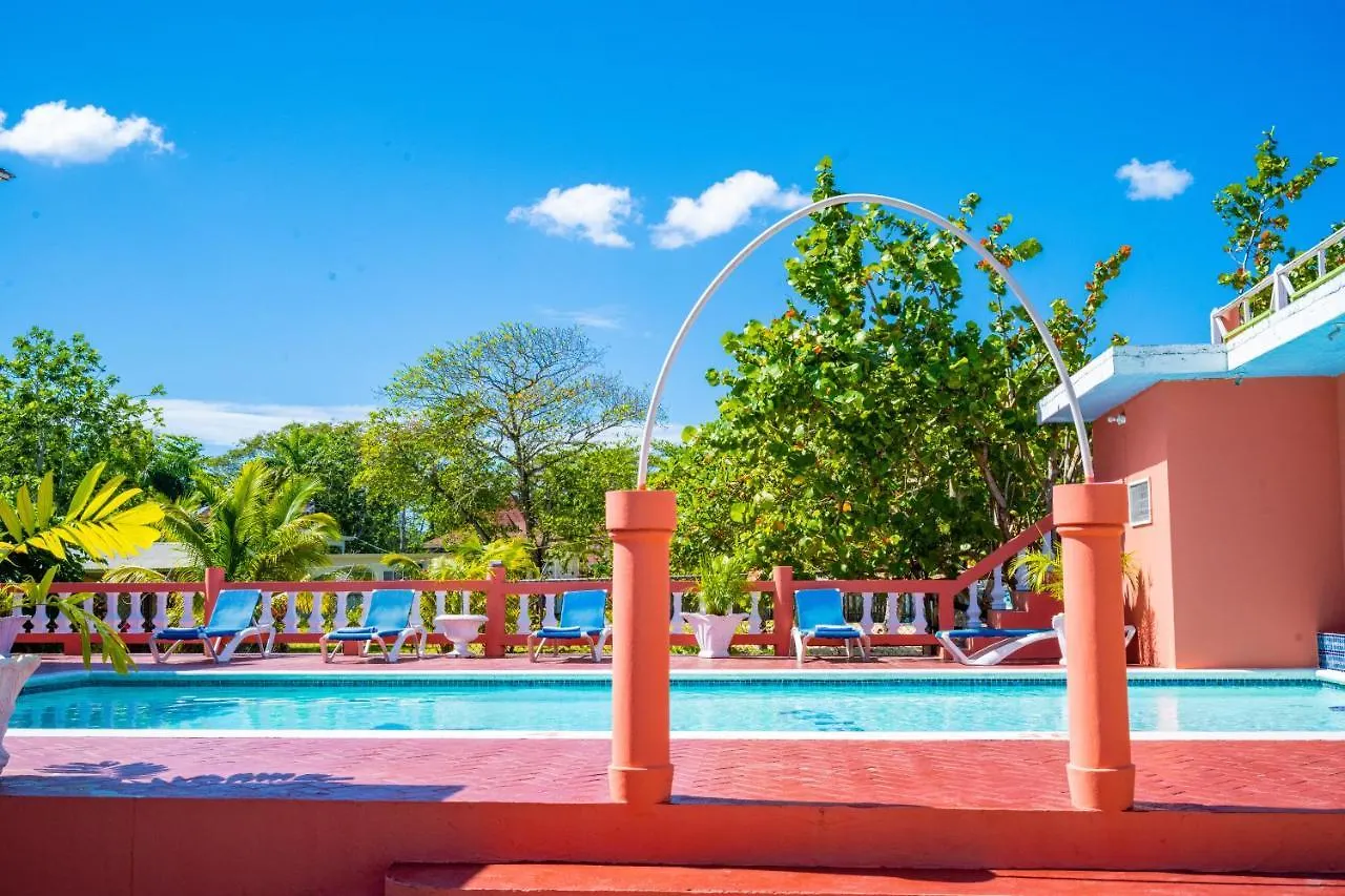 Shields Negril Villas 3*,  جامايكا