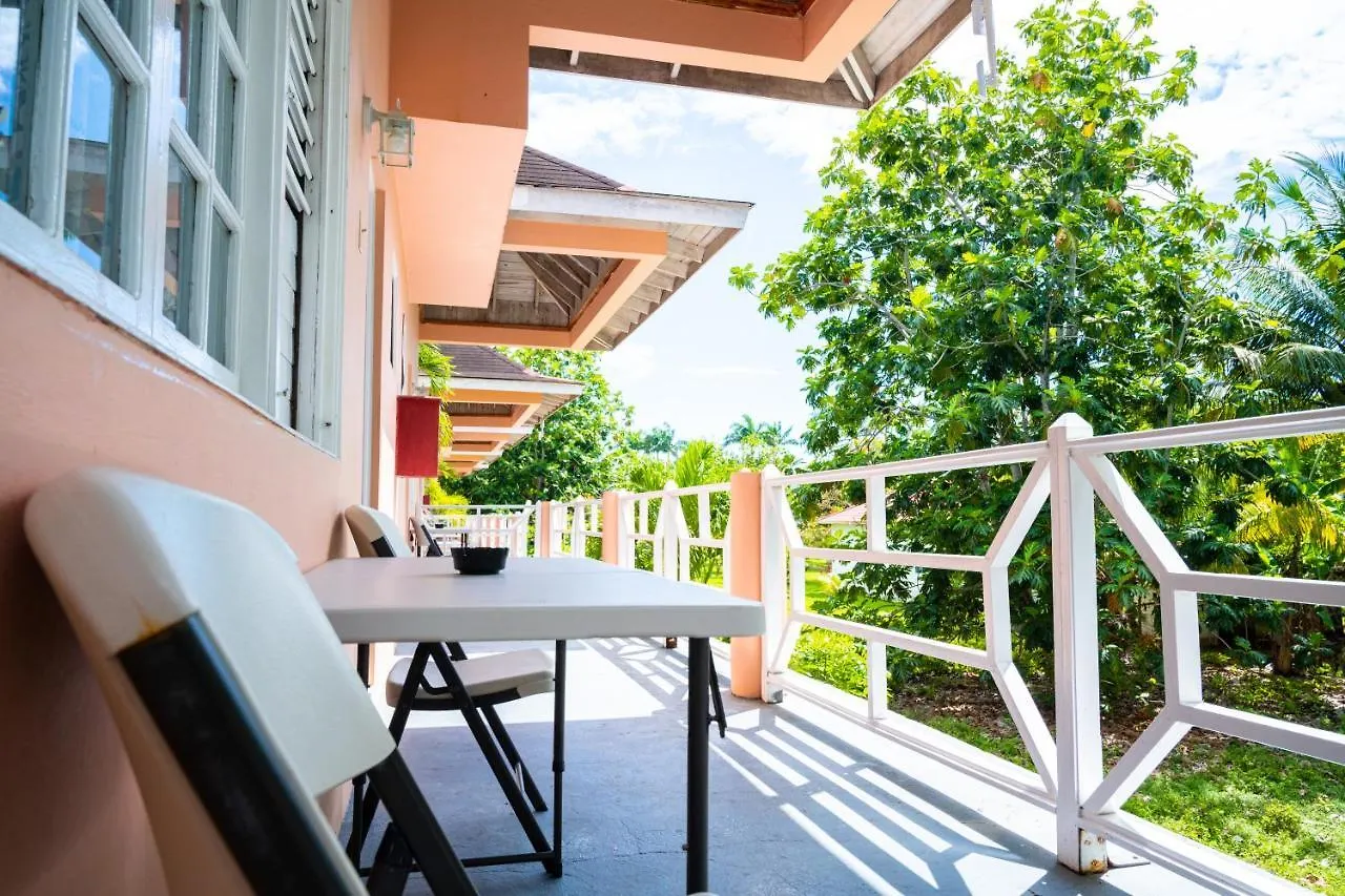 Shields Negril Villas Jamajka