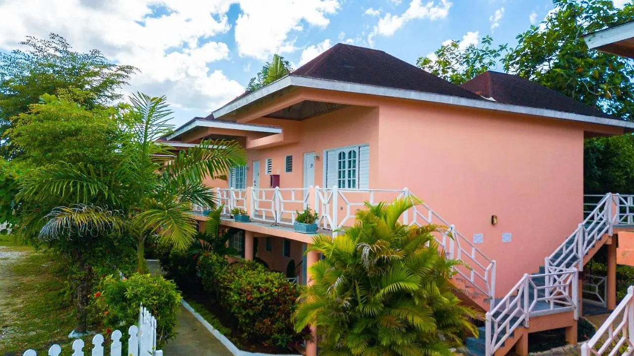 *** Hotel Shields Negril Villas Jamajka